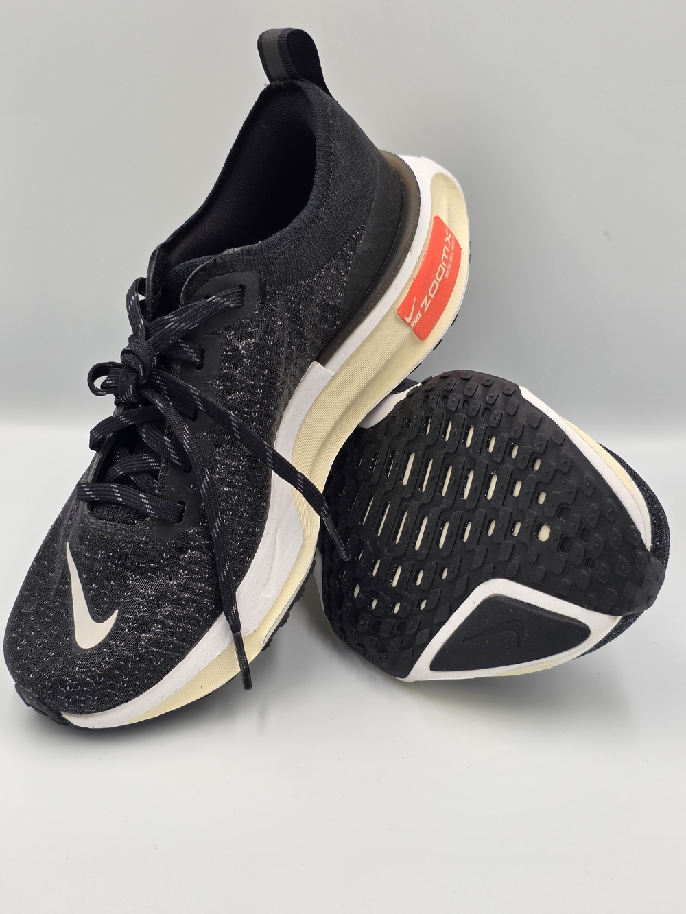 Nike Womens Zoom X Invincible Run 3 Wide-Box Has No Lid